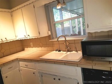Stainless Microwave Stays!  Updated Faucet and Cou