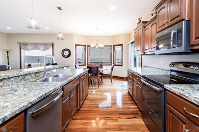 Eat-in kitchen with seating at island or dining area