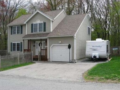 83 17th St, Lowell, MA 01850 - photo 3