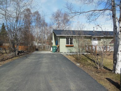 Deep driveway for ample parking