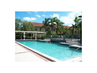 18326 NW 68th Ave unit J, Hialeah, FL 33015 - photo 2