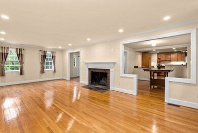 25 Linden Cir, Weston, MA 02493 - photo 6