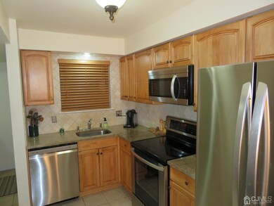 11 Summit Ct unit 403, Annandale, NJ 08801 - photo 6