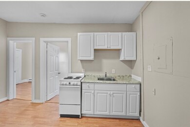 24 Charlton St unit 11`, Worcester, MA 01608 - photo 4