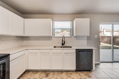 537 Cleveland Dr, Lavon, TX 75166 - photo 5