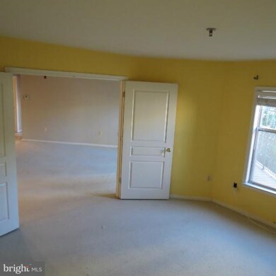 5573 Seminary Rd unit 316, Baileys Crossroads, VA 22041 - photo 6