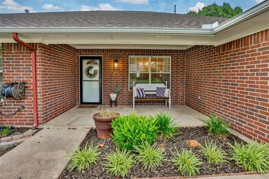 1916 College St, Gainesville, TX 76240 - photo 2