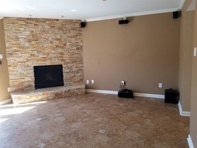 10320 Longmont Dr unit 47/4, Houston, TX 77042 - photo 4