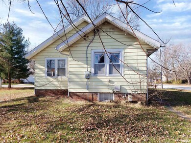 240 N Front St, Virginia, IL 62691 - photo 3