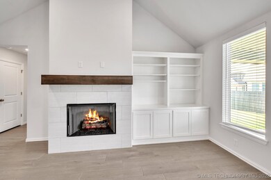 6608 S Hemlock Ave, Broken Arrow, OK 74011 - photo 6