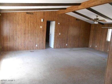 023-273343 Living Room