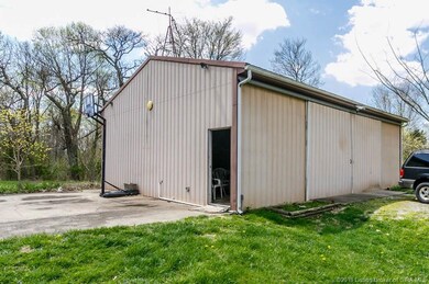 2995 Spickert Knob Rd, Floyds Knobs, IN 47119 - photo 2