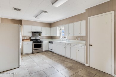 605 Coolidge-3