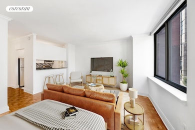 Century Tower unit 4D, New York, NY 10128 - photo 3