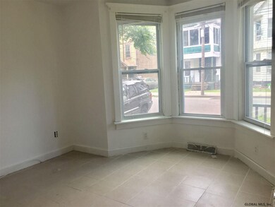 11 Mynderse St, Schenectady, NY 12307 - photo 3