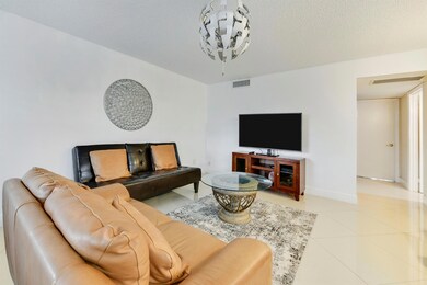3100 Springdale Blvd unit 314, Palm Springs, FL 33461 - photo 5