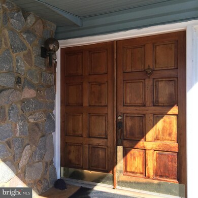 9527 Foxville Rd, Warrenton, VA 20186 - photo 6