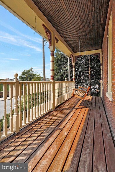 23 W 2nd St, Waynesboro, PA 17268 - photo 3