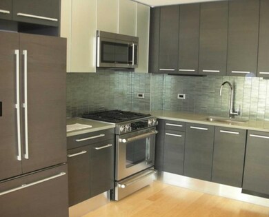 Crystal Point unit C1407, Jersey City, NJ 07302 - photo 4
