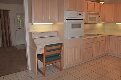 010_Kitchen Desk