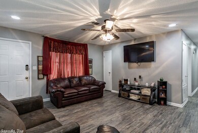 318 W Church St, Sheridan, AR 72150 - photo 4