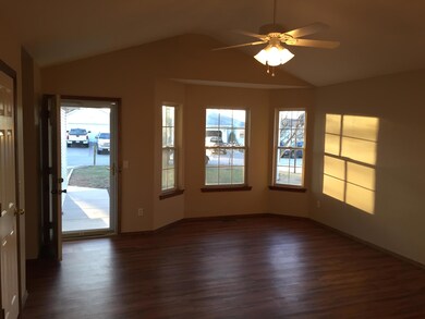 844 Timber Ridge Dr, Nixa, MO 65714 - photo 2