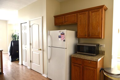 871 Havenshire Rd, Naperville, IL 60565 - photo 6