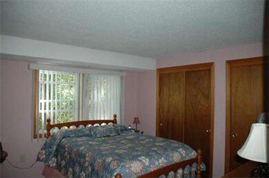 126 Willard St unit A, Lowell, MA 01850 - photo 6