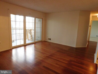 64 Cheverny Ct, Trenton, NJ 08619 - photo 2