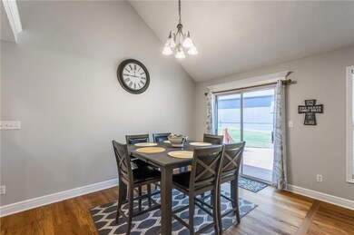 4320 SW Flintrock Dr, Lees Summit, MO 64082 - photo 6