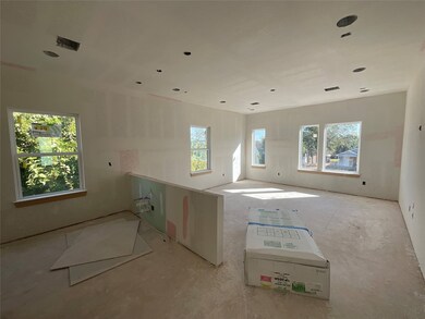 7349 Sandle St unit A-B, Houston, TX 77088 - photo 2