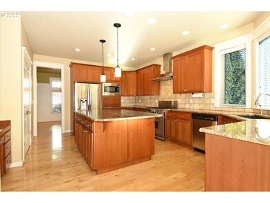 2220 Crestview Dr, West Linn, OR 97068 - photo 6