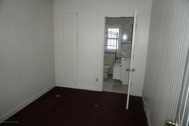 1711 Coleman Ave, Lansing, MI 48910 - photo 4