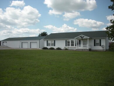 House & garage - shop