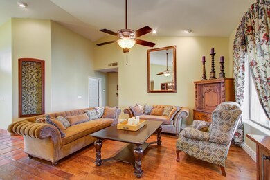 1306 E Sunburst Ln, Tempe, AZ 85284 - photo 7