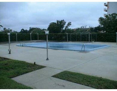 Swimming Pool/Hot Tub/Sauna