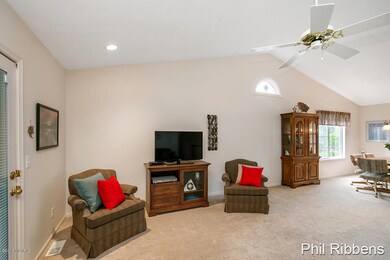 1464 Hamily Ct NE, Grand Rapids, MI 49505 - photo 4