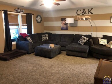 1612 SW 72nd Place, Topeka, KS 66619 - photo 3