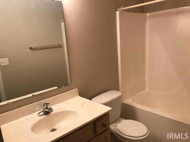 5763 Riverwalk Cir, Newburgh, IN 47630 - photo 6