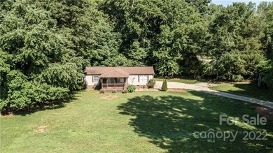 141 Sweetwater Dr unit 11, Statesville, NC 28625 - photo 2