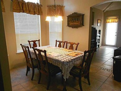 687 Teichelkamp Dr, El Paso, TX 79928 - photo 3