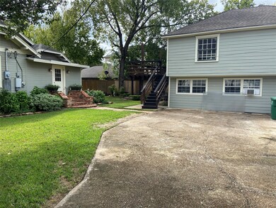 1025 Beverly St, Houston, TX 77008 - photo 2