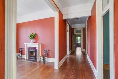 Living Room/Parlor