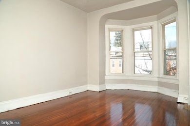 690 E Philadelphia St, York, PA 17403 - photo 3