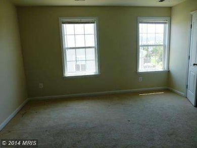 3019 Chinkapin Oak Ln unit 331, Woodbridge, VA 22191 - photo 6