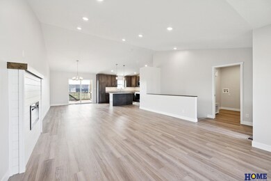 1725 E 9th St, Hickman, NE 68372 - photo 4