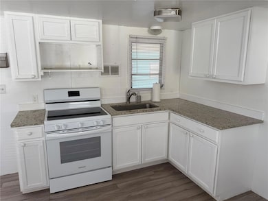 1475 Flamingo Dr unit 323, Englewood, FL 34224 - photo 2