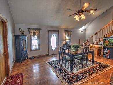 13080 S Locust St, Skiatook, OK 74070 - photo 5