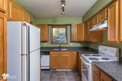 3355 Leonard Cir Anchorage AK-large-008-