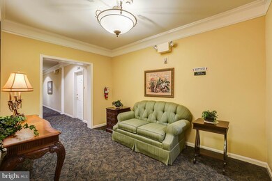 2605 Chapel Lake Dr unit 214, Gambrills, MD 21054 - photo 4